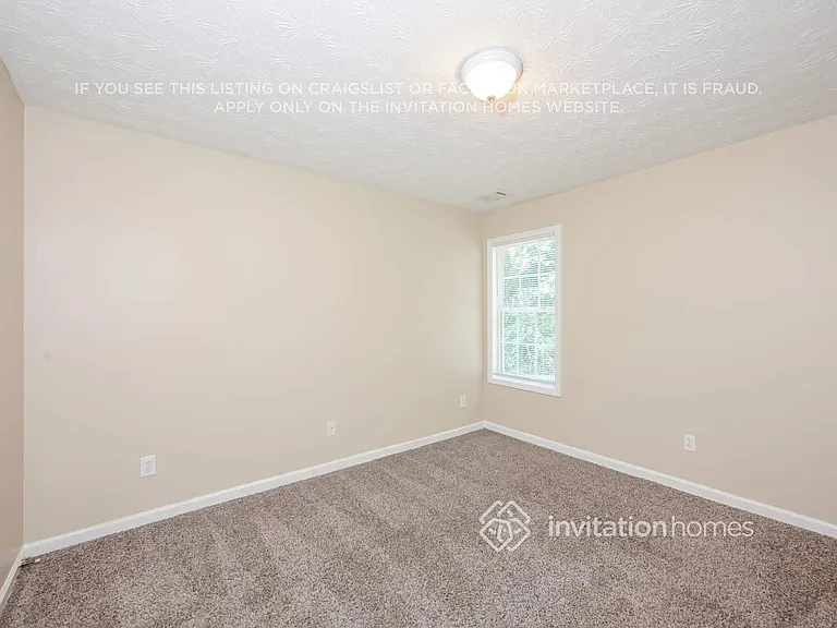 2990 Lenora Springs Dr — Photo 13