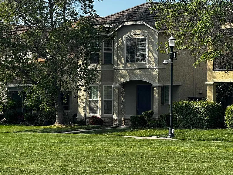 8224 Shay Cir — Photo 1