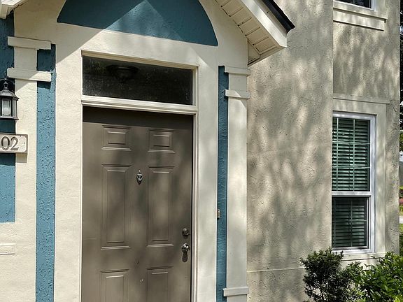 5th image of 13700 Richmond Park Dr N #3202