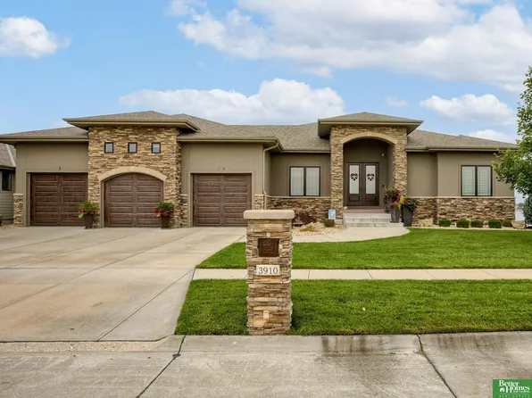3910 N 265th Ct, Valley, NE 68064
