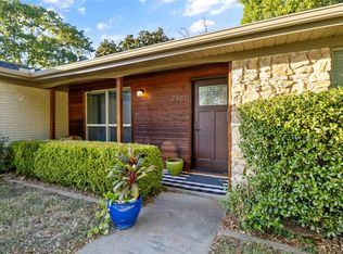 7101 Monterrey Dr, Fort Worth, TX 76112