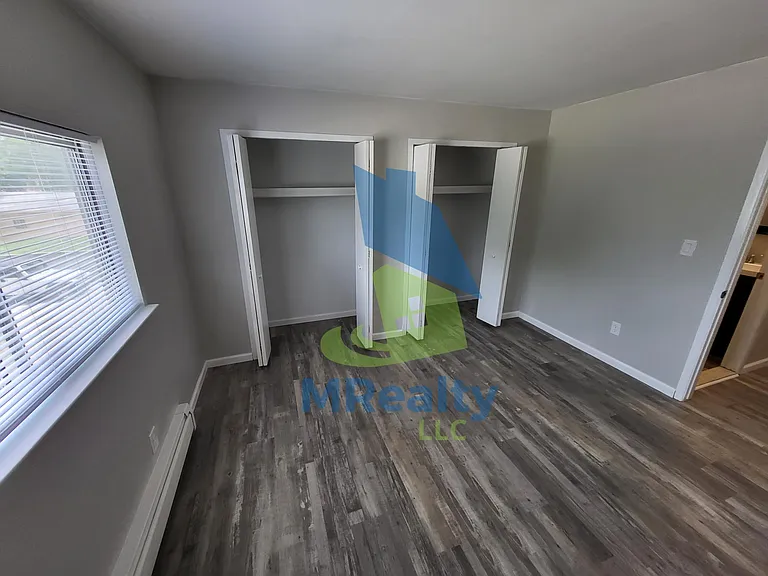 20411 E Twelve Mile Rd #7 — Photo 12