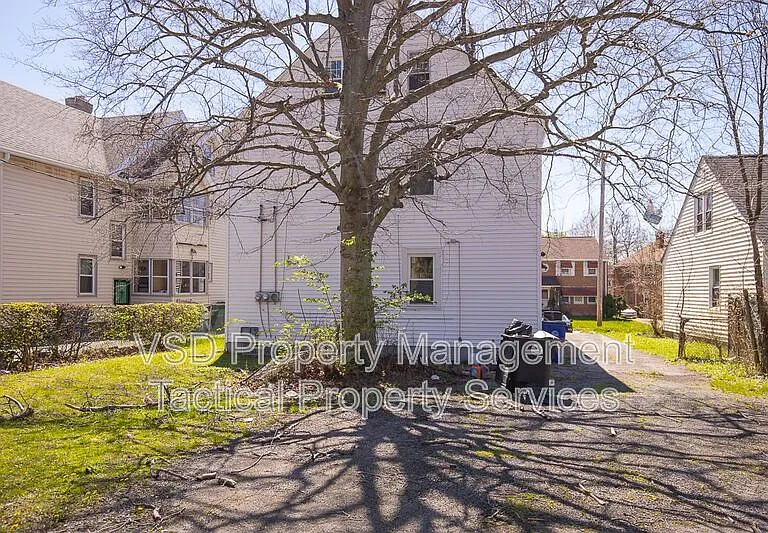14717 Milverton Rd #UP — Photo 3