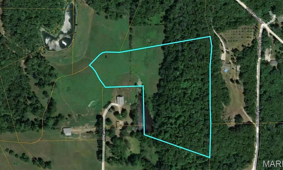 2nd image of 240 Big Creek Valley Dr