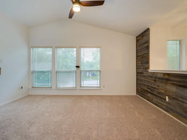1112 Sundrop Pl — Photo 15