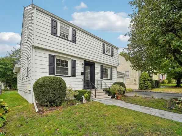 1-37 33rd St, Fair Lawn Boro, NJ 07410