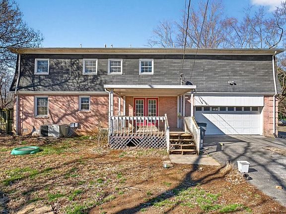 3rd image of 544 Scenic Ln