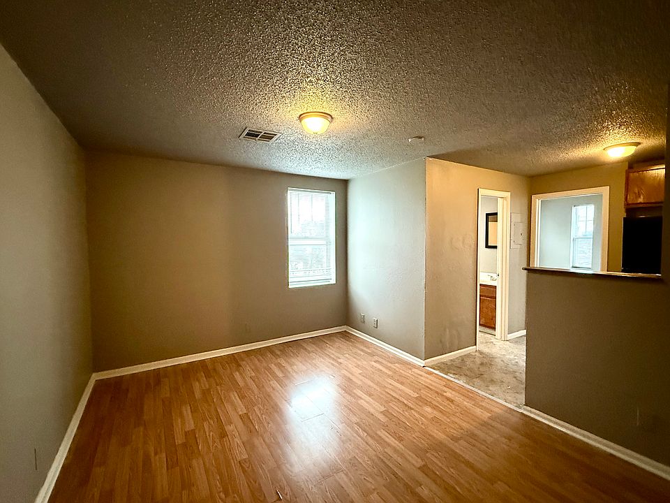 1st image of 215 W Fairview St #306