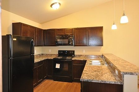 2nd image of 555 S Catlin St APT 108