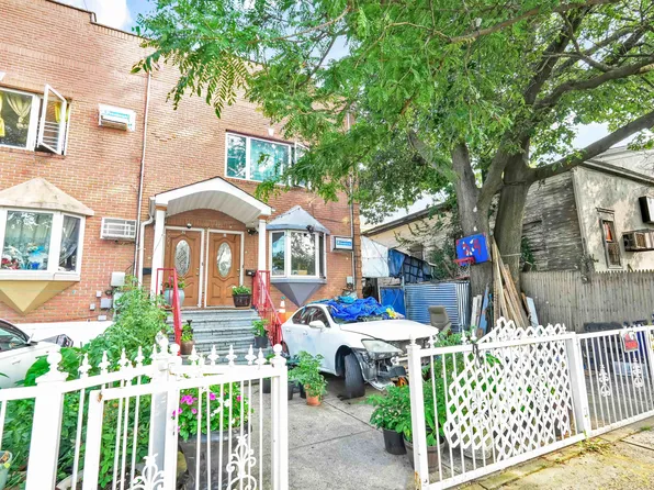 150-12 109th Avenue image 1 of 24