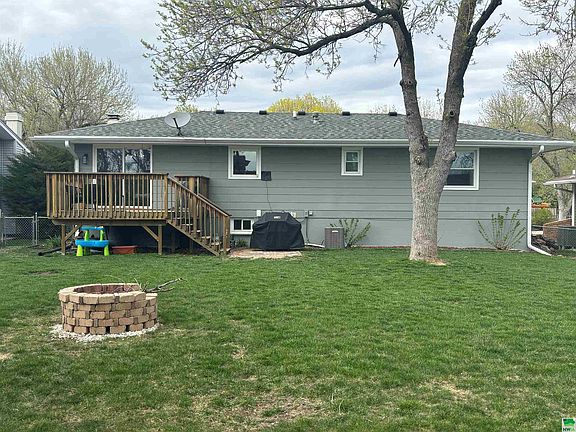 2nd image of 4444 S Nicollet Way