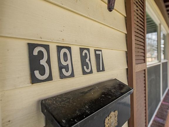 5th image of 3937 Carlton Ave
