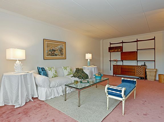 3rd image of 370 Central Park Ave APT 4F