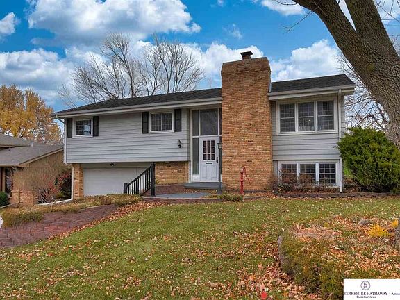 3rd image of 2615 N 122nd Cir