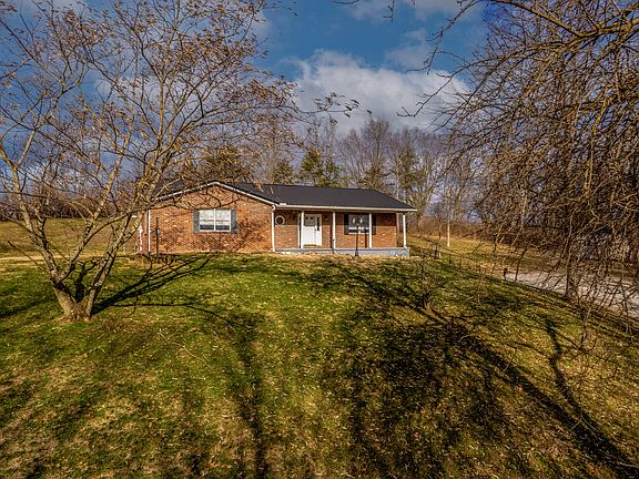2nd image of 523 Cherry Grove Rd