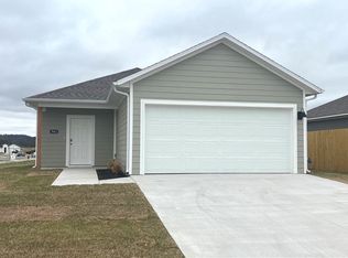 961 Hudson St, Prairie Grove, AR 72753