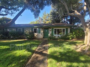 8387 La Riviera Dr, Sacramento, CA 95826