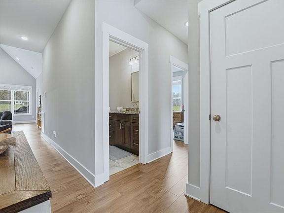 4th image of 1637 Smartt Station Rd