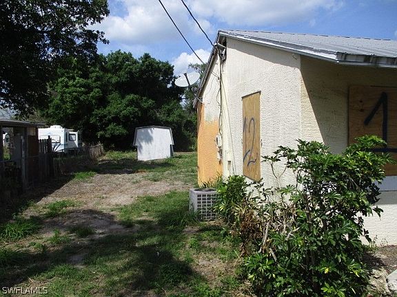 2nd image of 124 Holland St