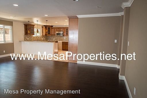 4th image of 327 N 14th Ave