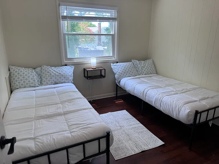 115 Diggs Dr — Photo 6