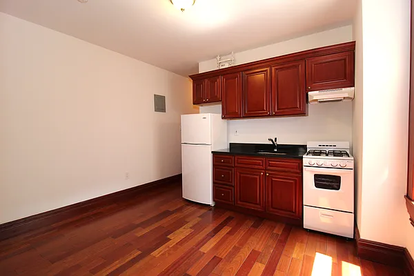 Rented by Compass | media 8