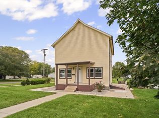 523 W 9th St, Gibson City, IL 60936