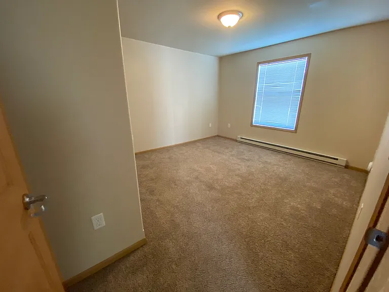 Stanley Apartments — Photo 53