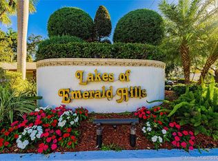 3908 Flamewood Ln, Hollywood, FL 33021