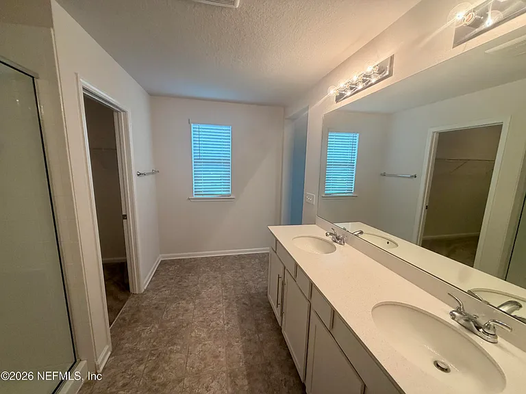 12591 Lake Taylor Ln — Photo 17
