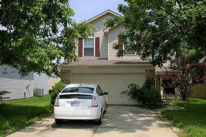 7106 Sun Ct photo 1