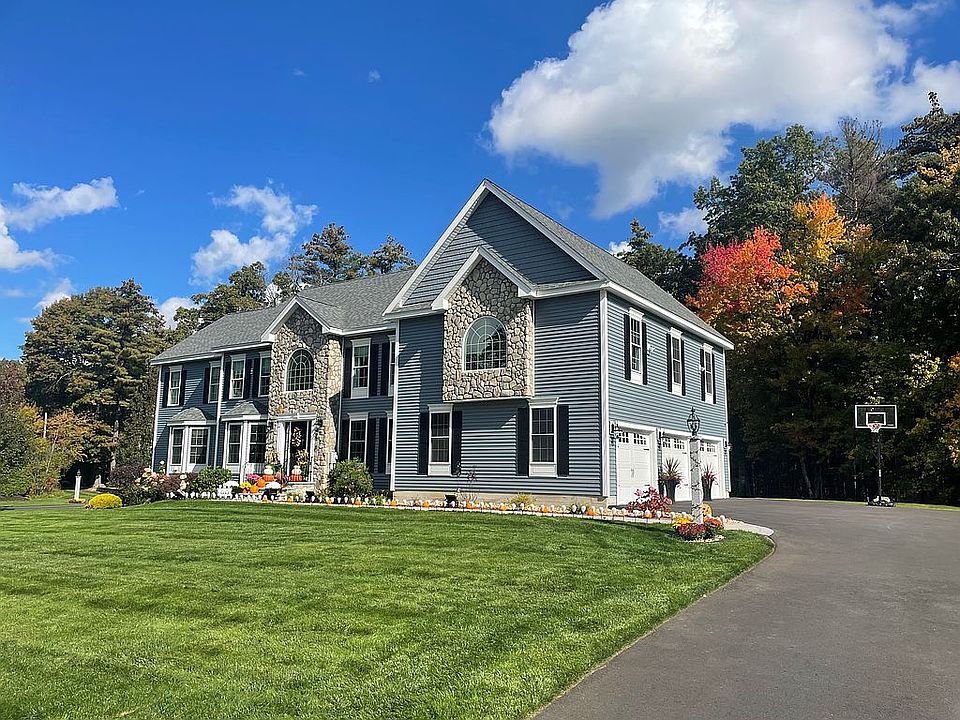 2nd image of 32 Ballard Rd
