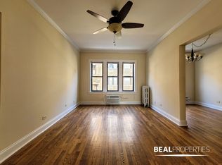 748 W Addison St #S1, Chicago, IL 60613