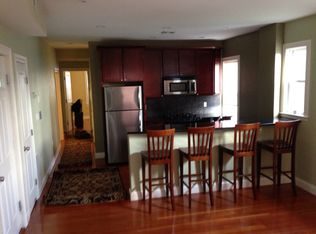 226-228 Banks St UNIT 4, Cambridge, MA 02138