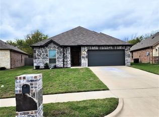 8804 Kiowa Dr, Greenville, TX 75402