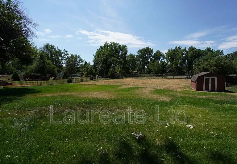 1472 W Geddes Ave — Photo 14