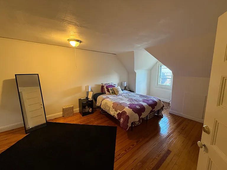 98 Mount Auburn St — Photo 12
