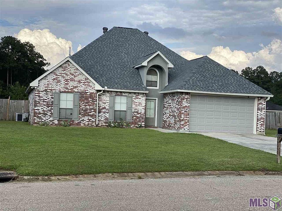 1st image of 26050 Glenbrooke Dr