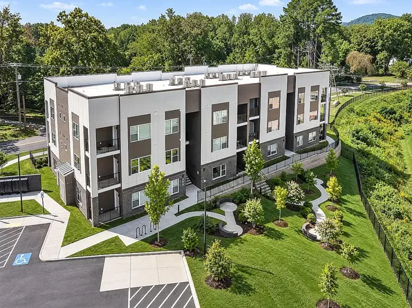 5 Row Apartments