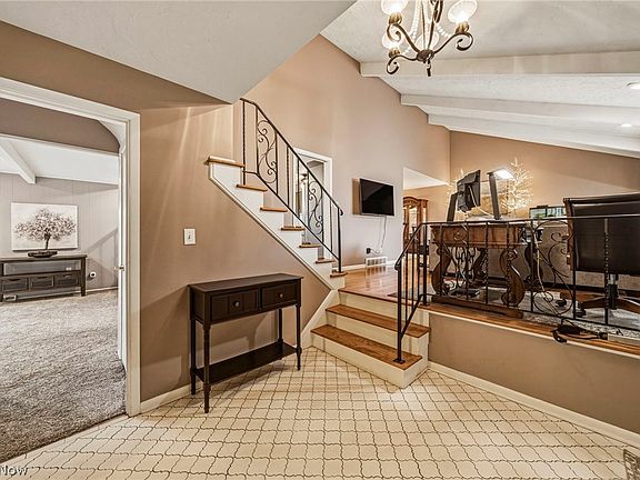 2nd image of 1908 Bromton Dr