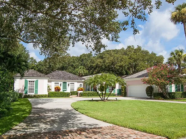 121 Clarkson Ln, Indian River Shores, FL 32963