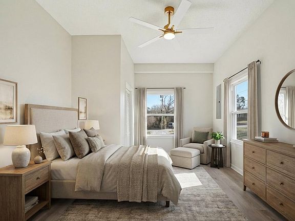 5th image of 2534 Woodberry Dr