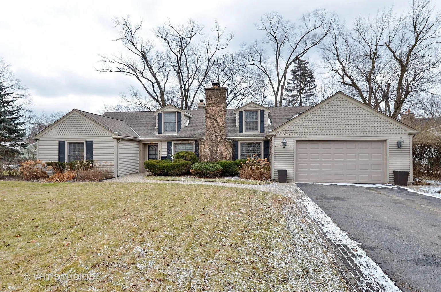 1549 Meadow Ln photo 1