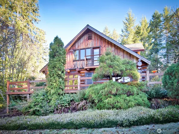 5005 Alpenglow Drive NW, Bremerton, WA 98312