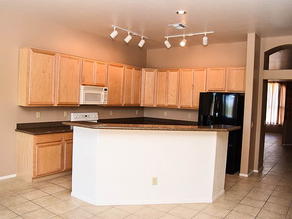 3rd image of 17170 S Cinnebar Mesa Ct