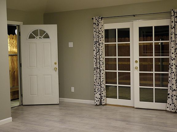 2nd image of 3202 Budleigh Dr
