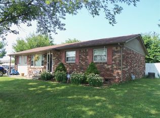 511 Berkshire Dr, Seymour, IN 47274