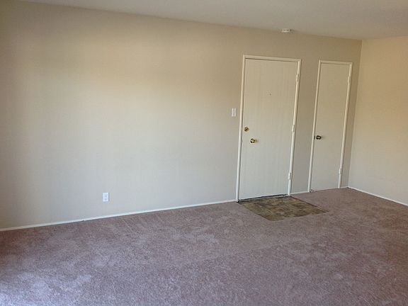 3rd image of 14919 S Normandie Ave APT 32