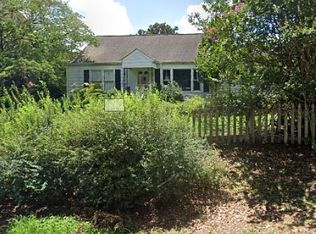 153 Hill St, Roswell, GA 30075