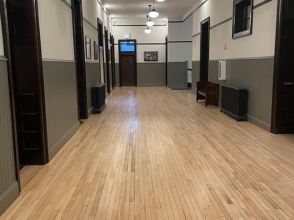 3rd image of 1862 N Sheffield Ave #203